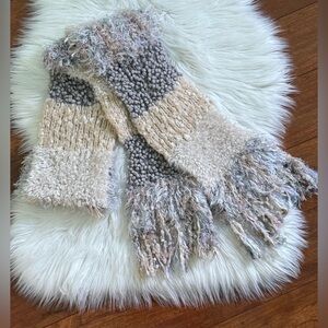 Cejon Chunky Knit Fringe Scarf